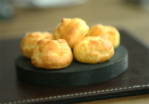 Humm gougere