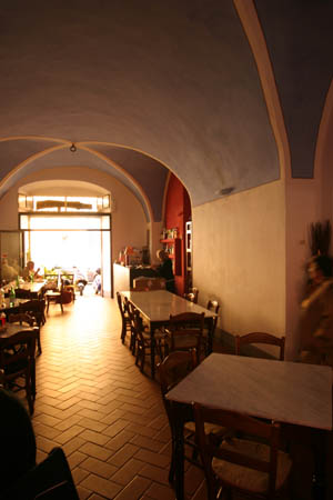 Livorno trattoria belso kicsi