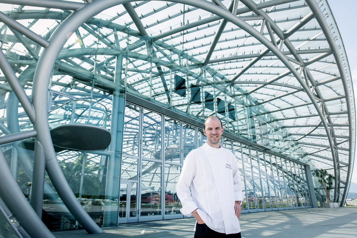 Bentley brent hangar helge kirchberger 00017476