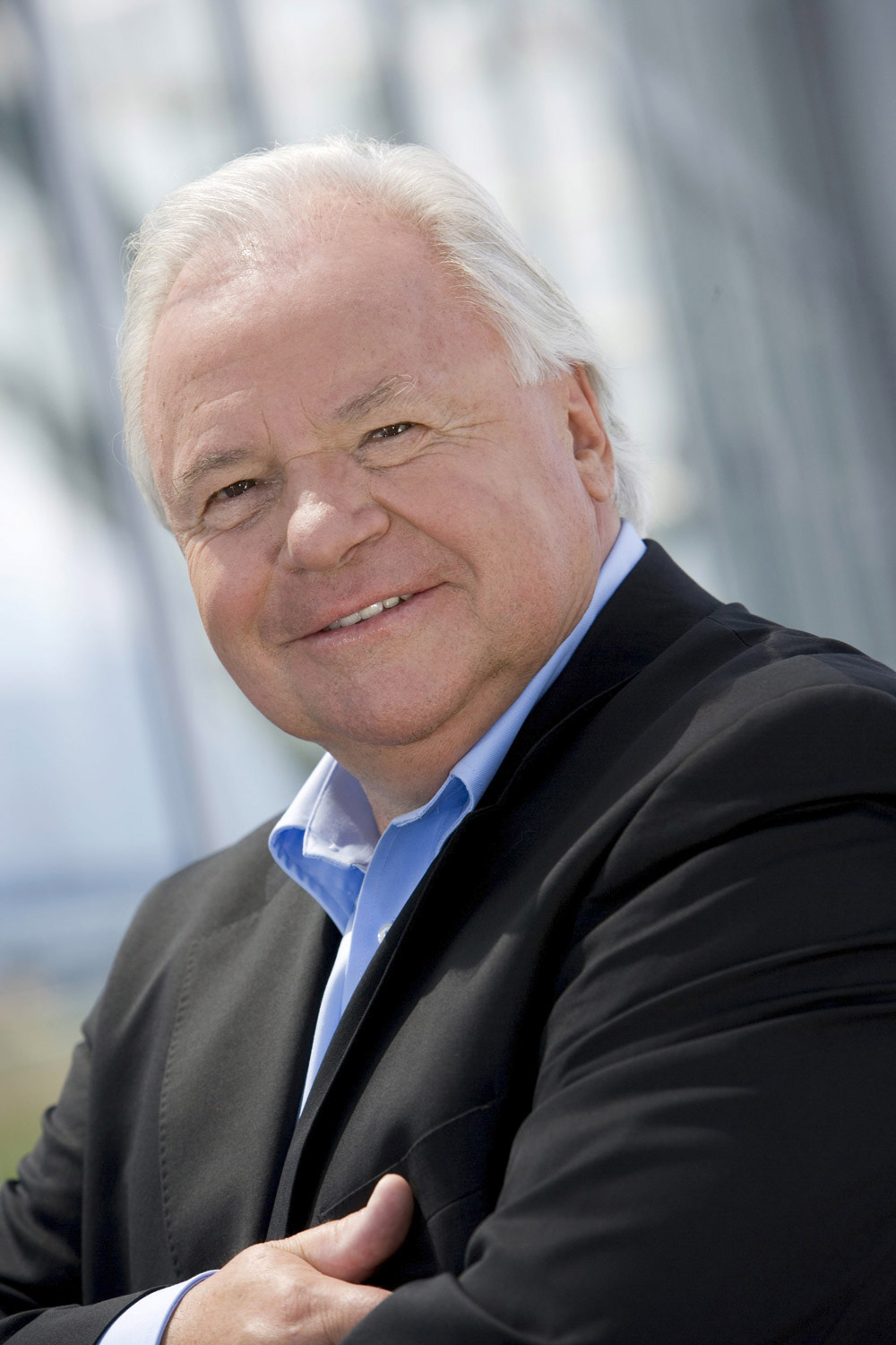 Witzigmann portr%c3%a9 foto red bull hangar 7 helge kirchberger 20120307 00079