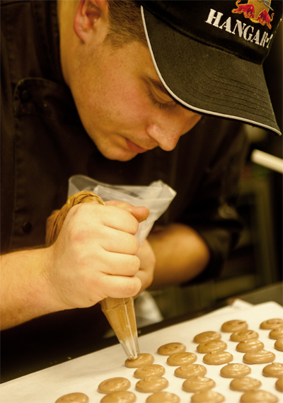 Svedek macaron nyomo