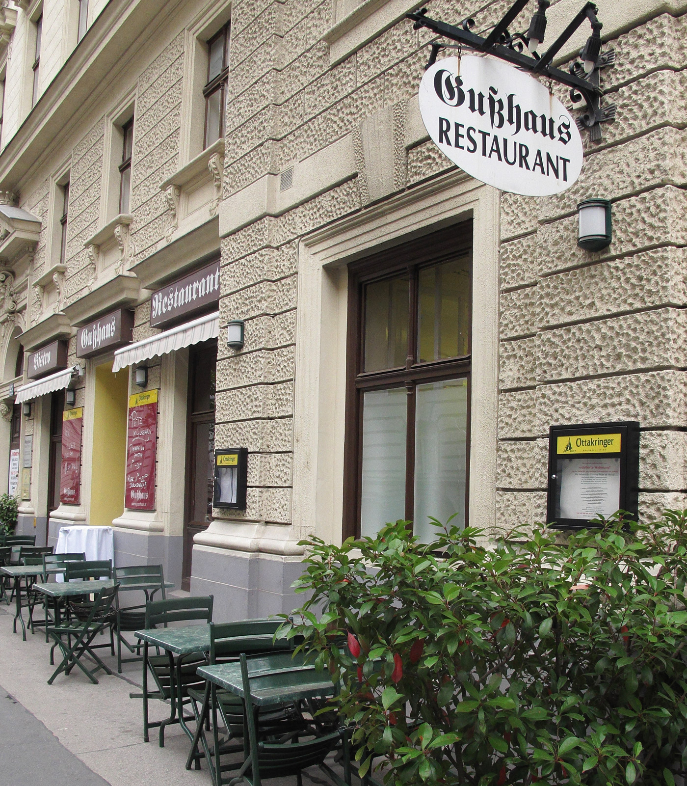 Gusshaus bejarat 0520