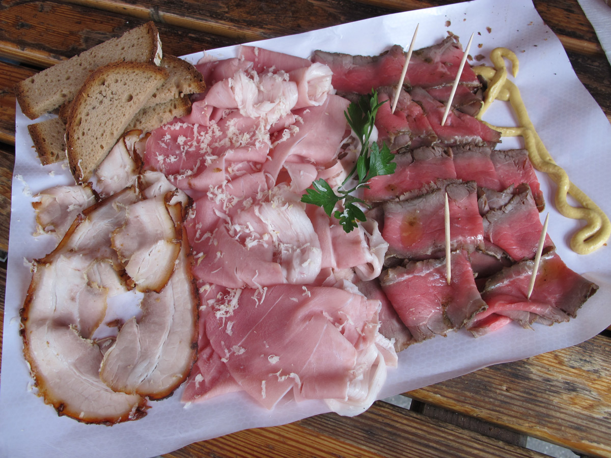 Becs urbanek vegyes hustal beinschinken roastbeef 1754