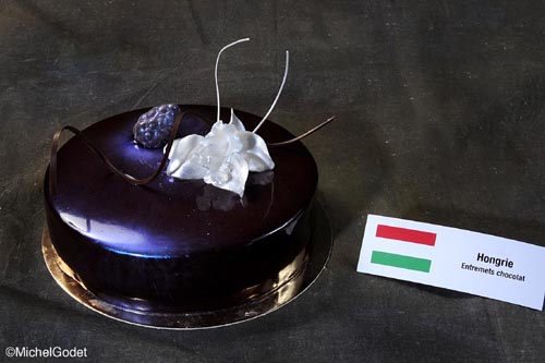 Magyar hivatalos csokitorta