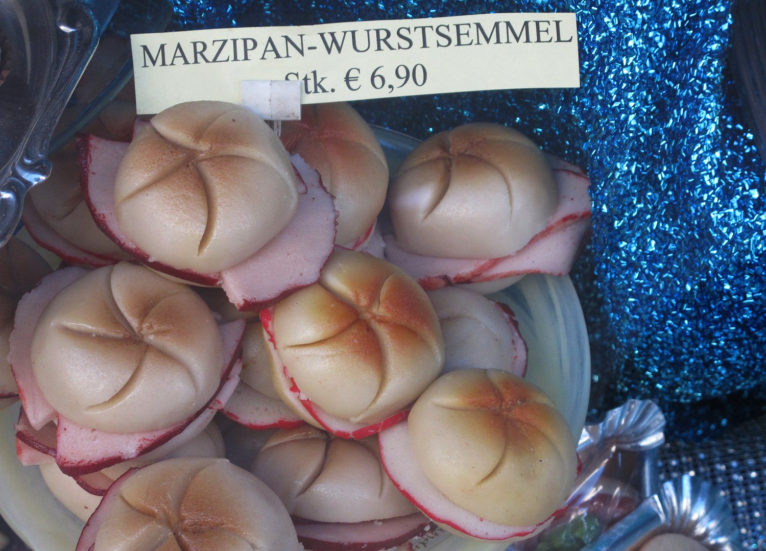 Marcipan wurstsemmel 5871