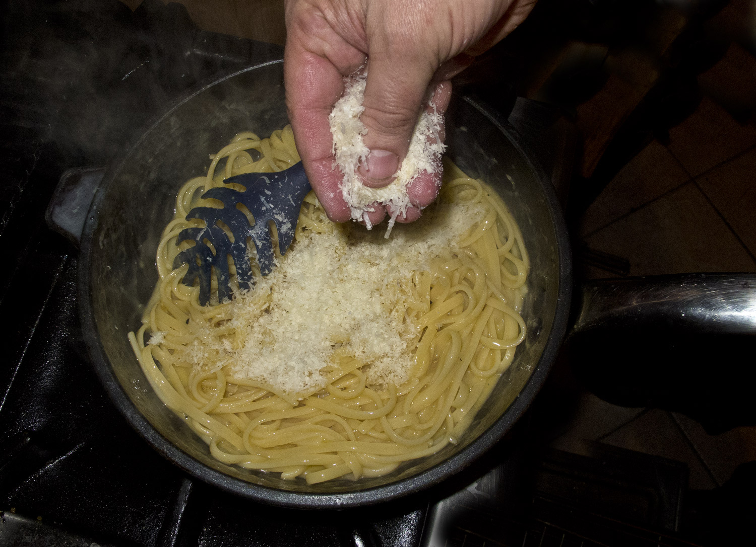 Carbonara meg sajt 2170