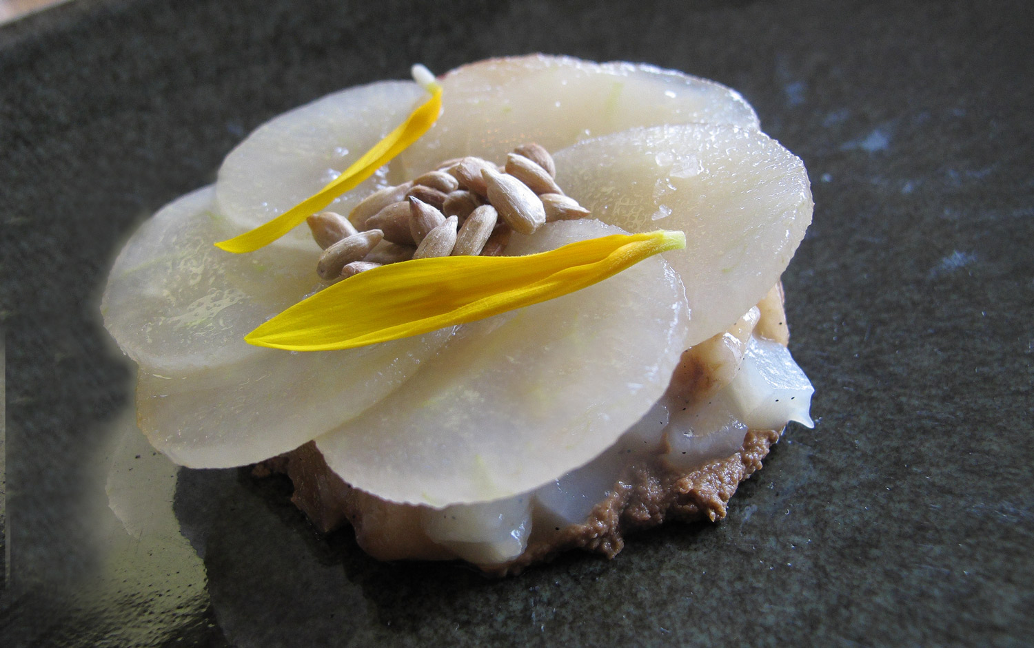 Momofuku csicsoka 8137