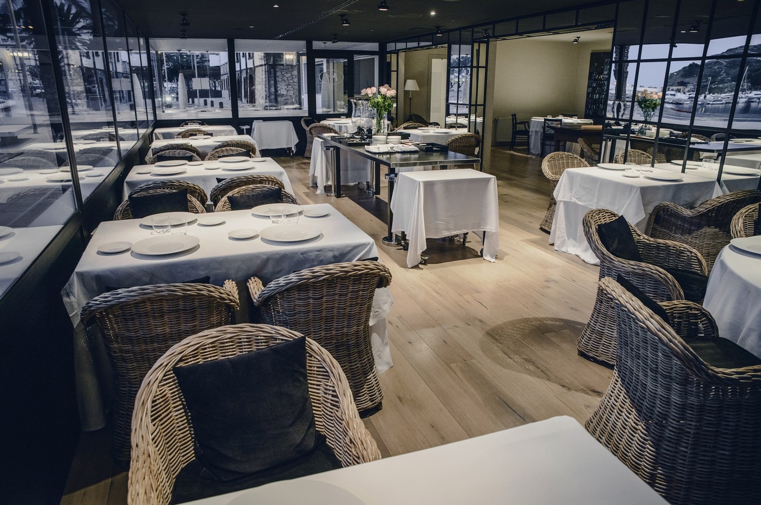 Perez restaurant 00018264