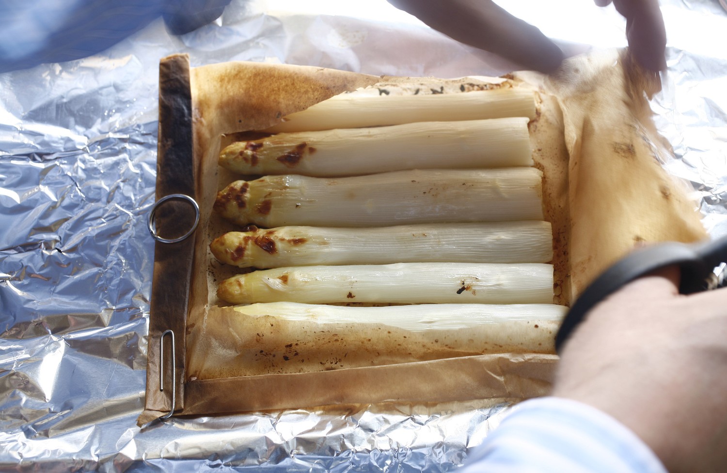 Sparga papirnyitas 9331