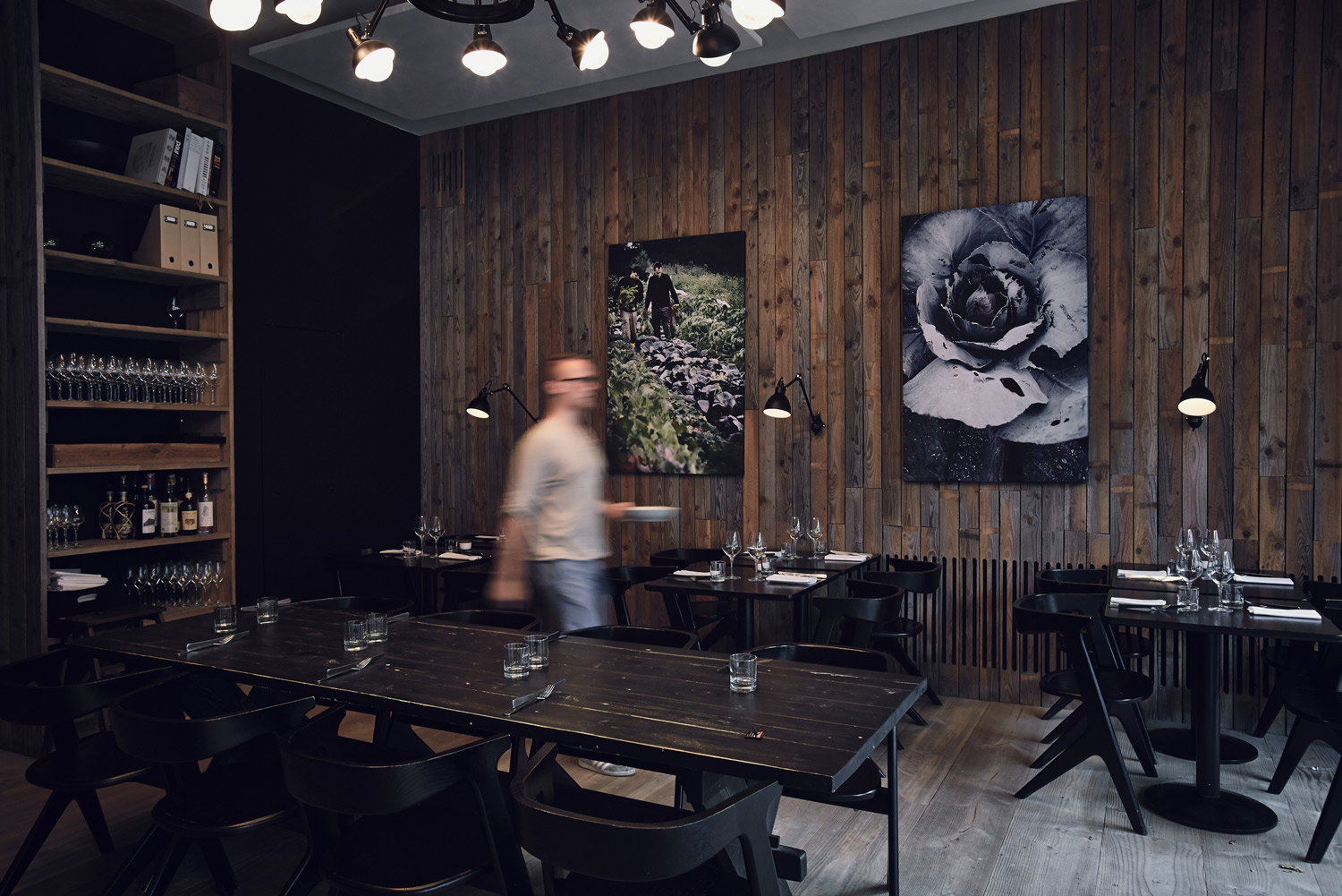 Radio restaurant h 00019579